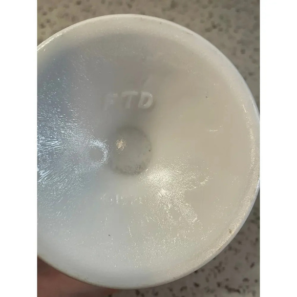 Vintage 1975 FTD Milk Glass Flower Leaf Vase Planter Compote Pedestal Dish Bowl - Picture 5 of 5